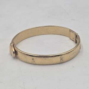 Vtg KJL Kenneth J Lane Unususal Goldplated Tape Measure Hinge Bangle Bracelet 7"